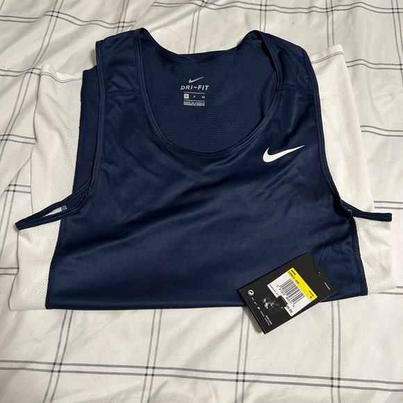 Nike Tank Top! - Picture 2 of 3